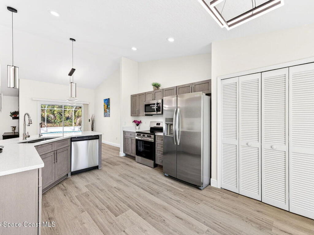 298 Dobbins Road, Palm Bay, FL 32907