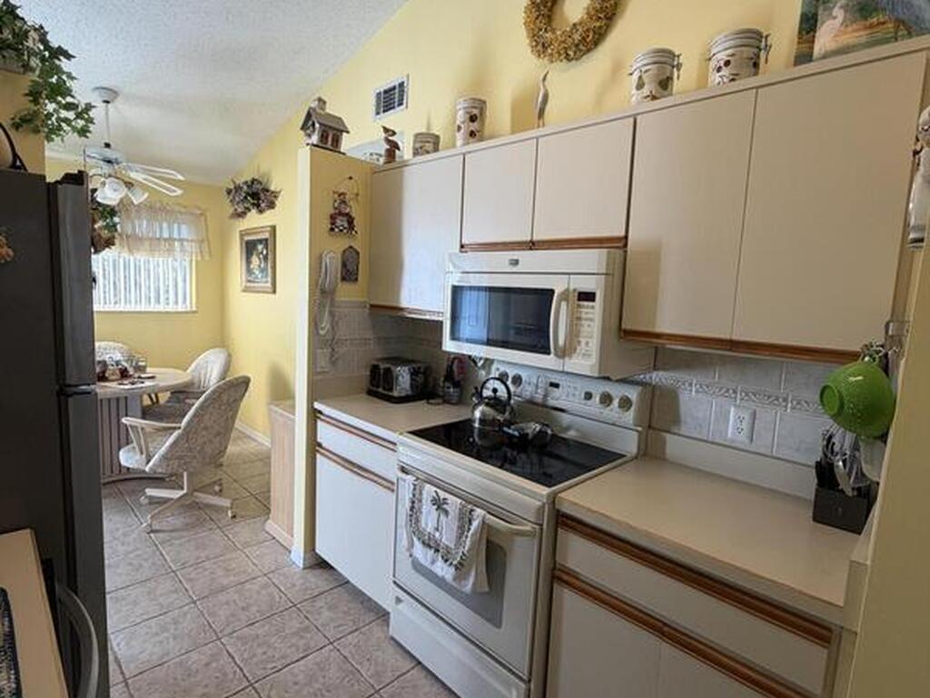 334 Beach Park Lane, Cape Canaveral, FL 32920