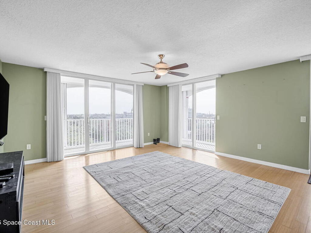 800 Del Rio Way, Merritt Island, FL 32953