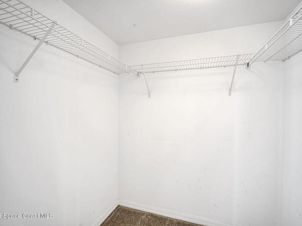 800 Del Rio Way, Merritt Island, FL 32953