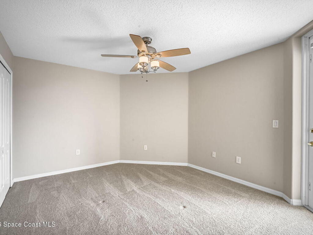 800 Del Rio Way, Merritt Island, FL 32953