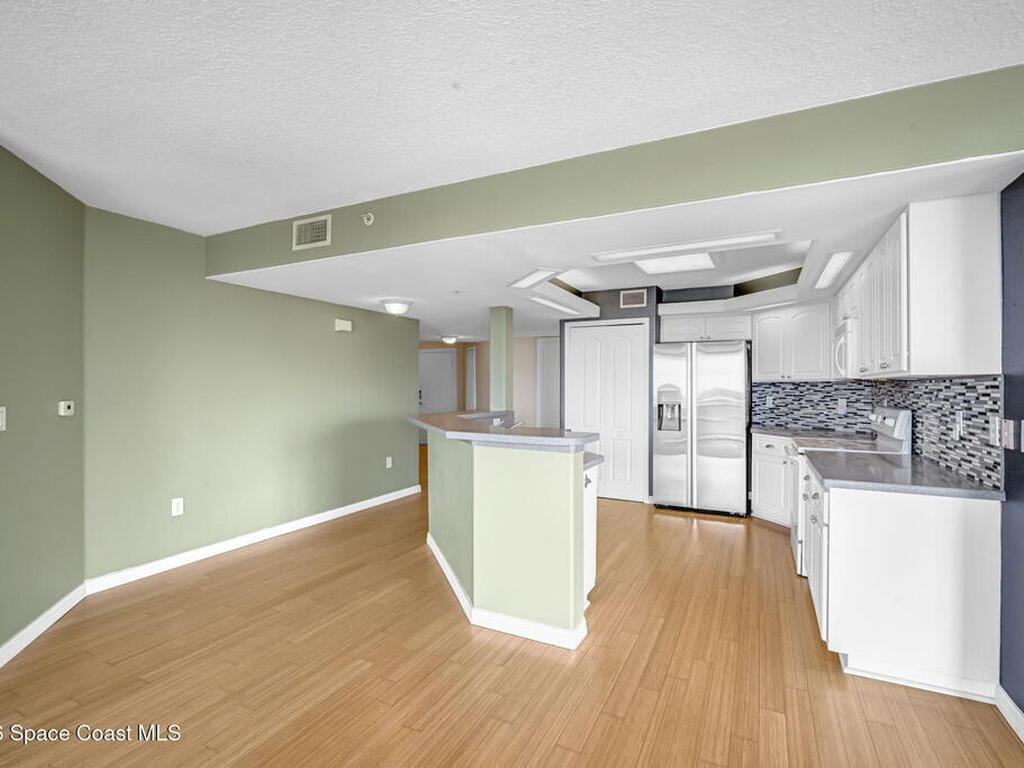 800 Del Rio Way, Merritt Island, FL 32953