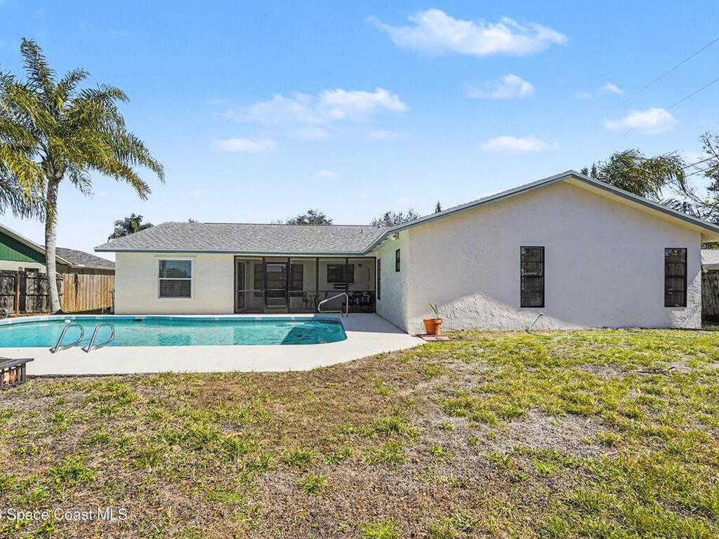 218 Cambridge Avenue, Palm Bay, FL 32907