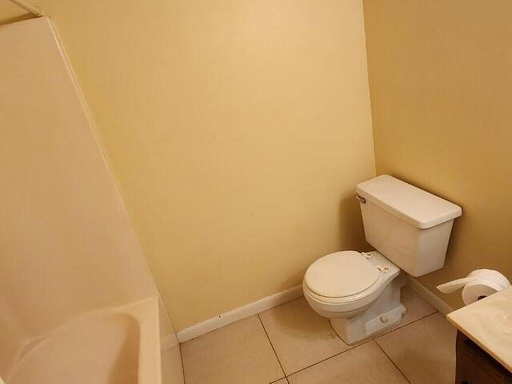 2101 Forest Knoll Drive, Palm Bay, FL 32905