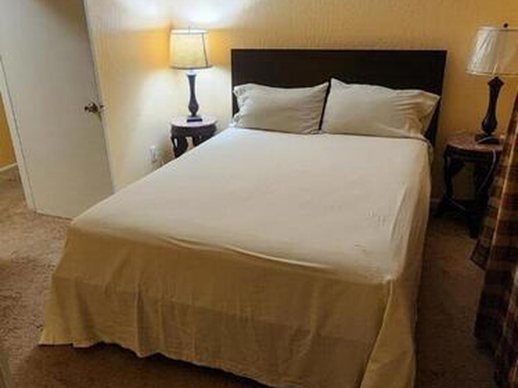 2101 Forest Knoll Drive, Palm Bay, FL 32905