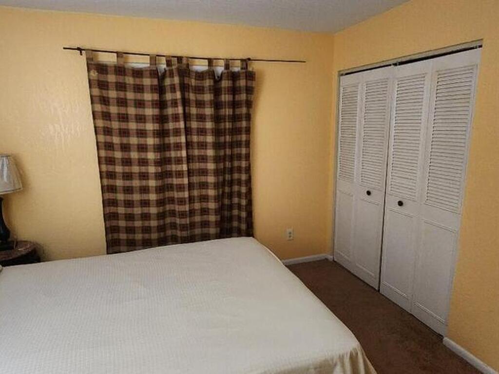 2101 Forest Knoll Drive, Palm Bay, FL 32905