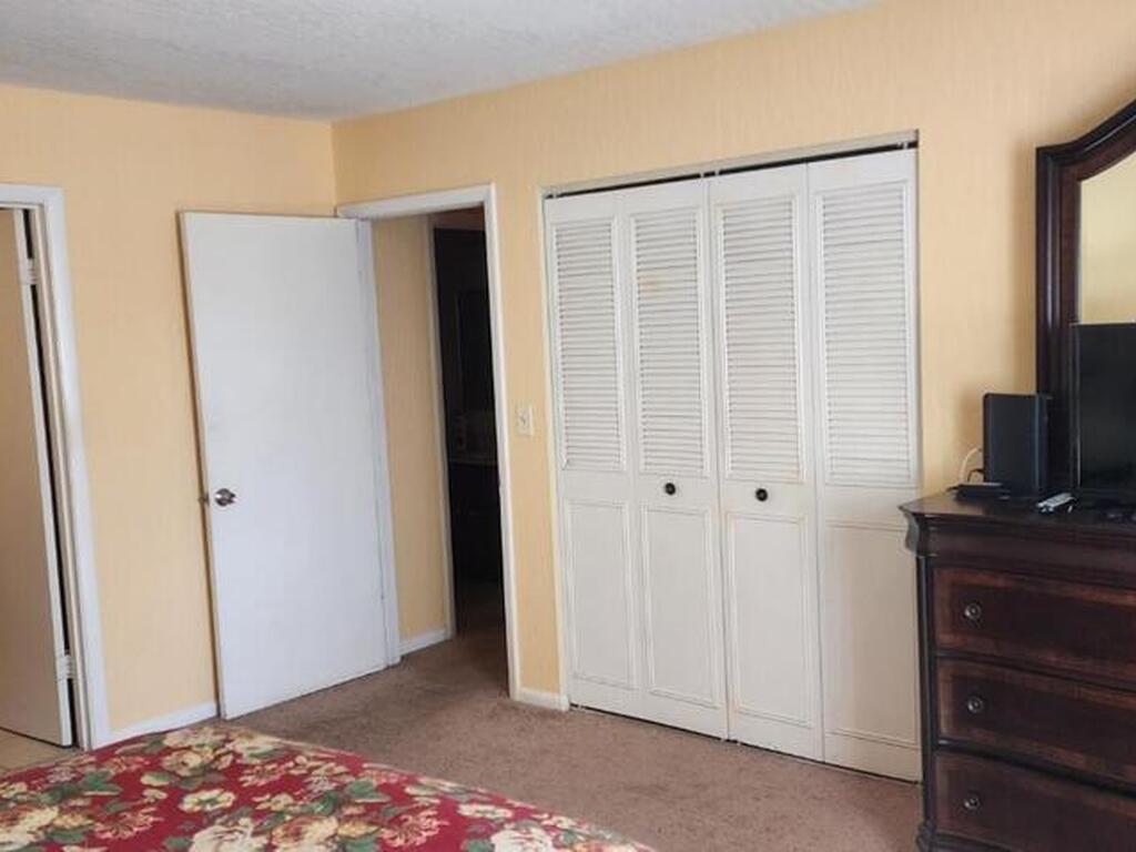 2101 Forest Knoll Drive, Palm Bay, FL 32905