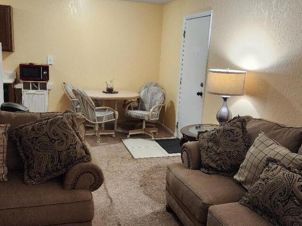 2101 Forest Knoll Drive, Palm Bay, FL 32905