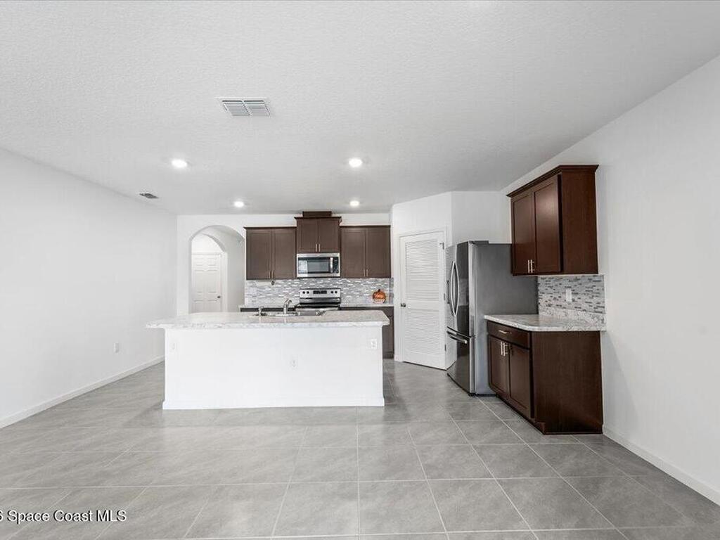 458 SW Haleybury Street, Palm Bay, FL 32908