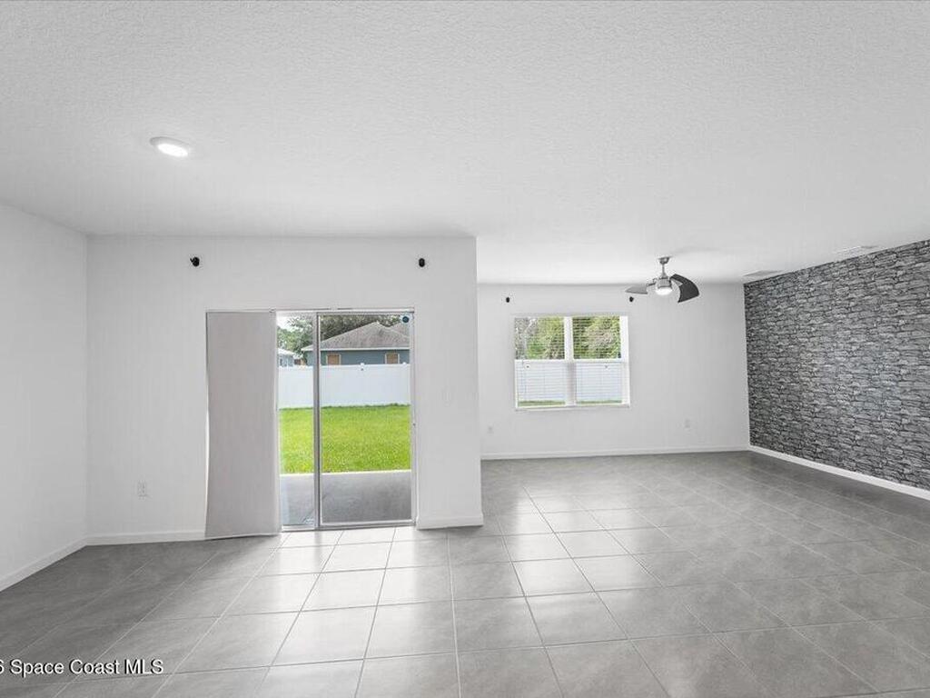 458 SW Haleybury Street, Palm Bay, FL 32908