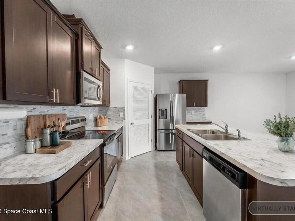 458 SW Haleybury Street, Palm Bay, FL 32908