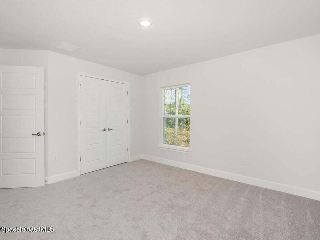 483 Oakleaf Street, Palm Bay, FL 32908