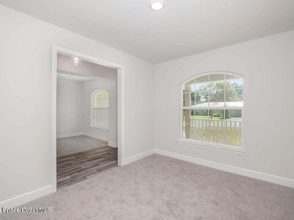 483 Oakleaf Street, Palm Bay, FL 32908