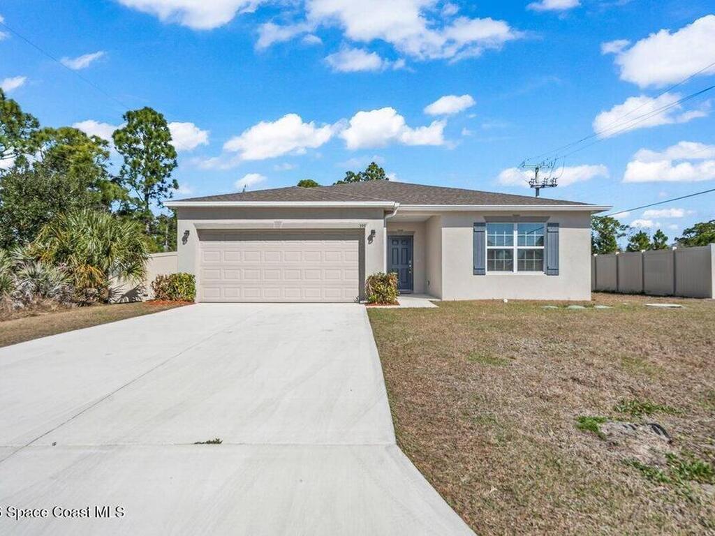 395 Sherman Street, Palm Bay, FL 32909