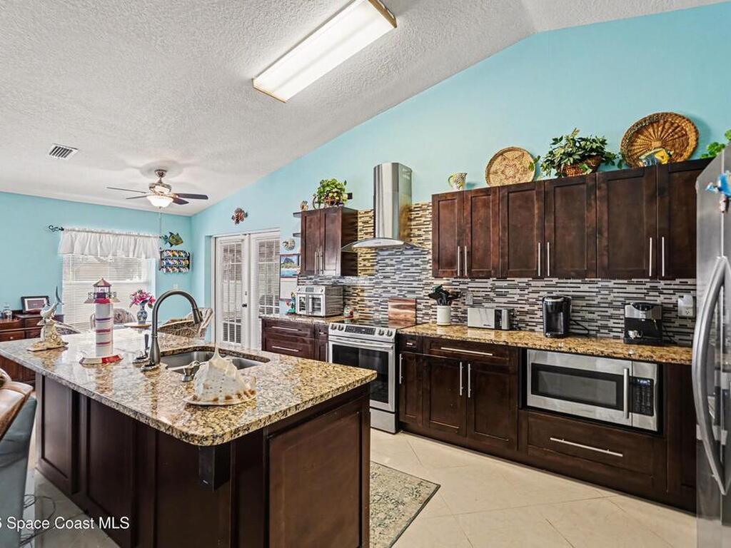 602 Ballon Terrace, Palm Bay, FL 32909