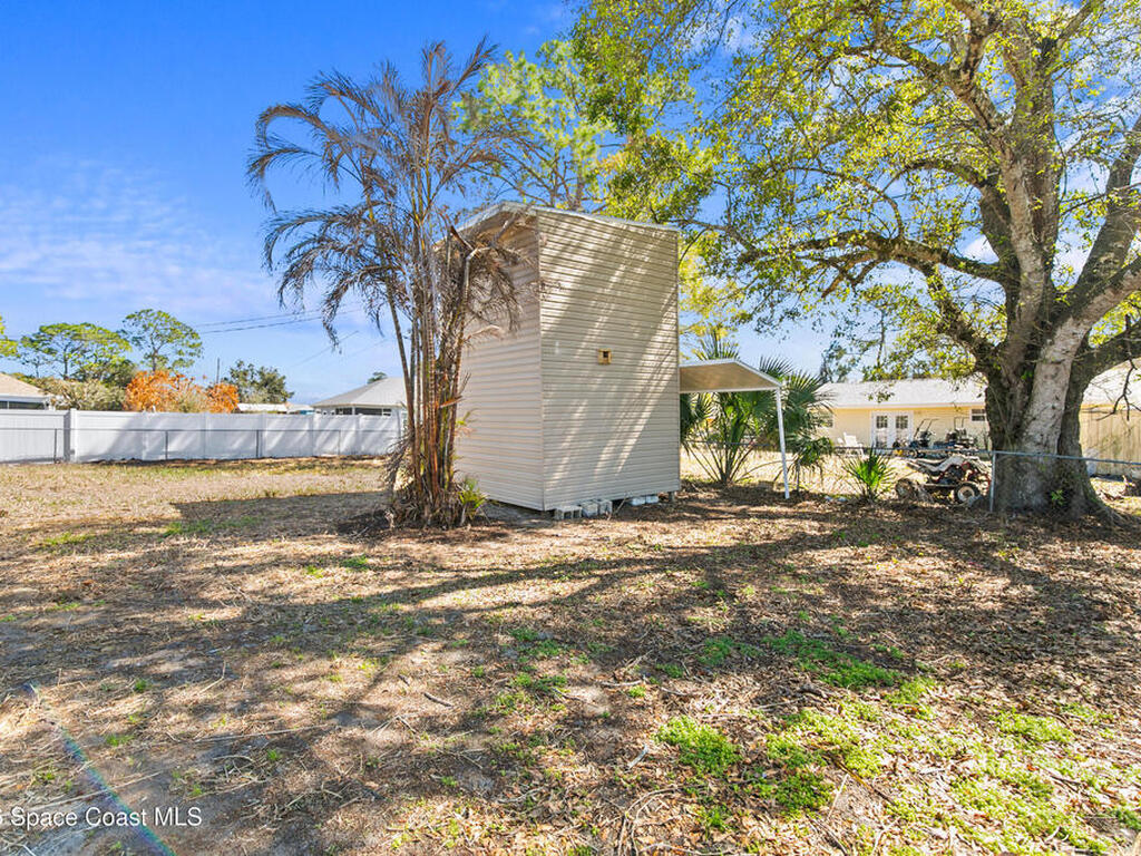 726 Cleaves Street, Palm Bay, FL 32909