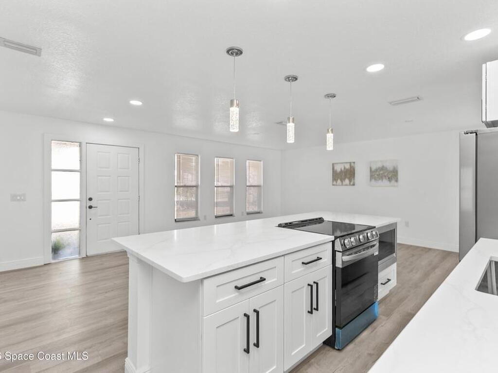 726 Cleaves Street, Palm Bay, FL 32909