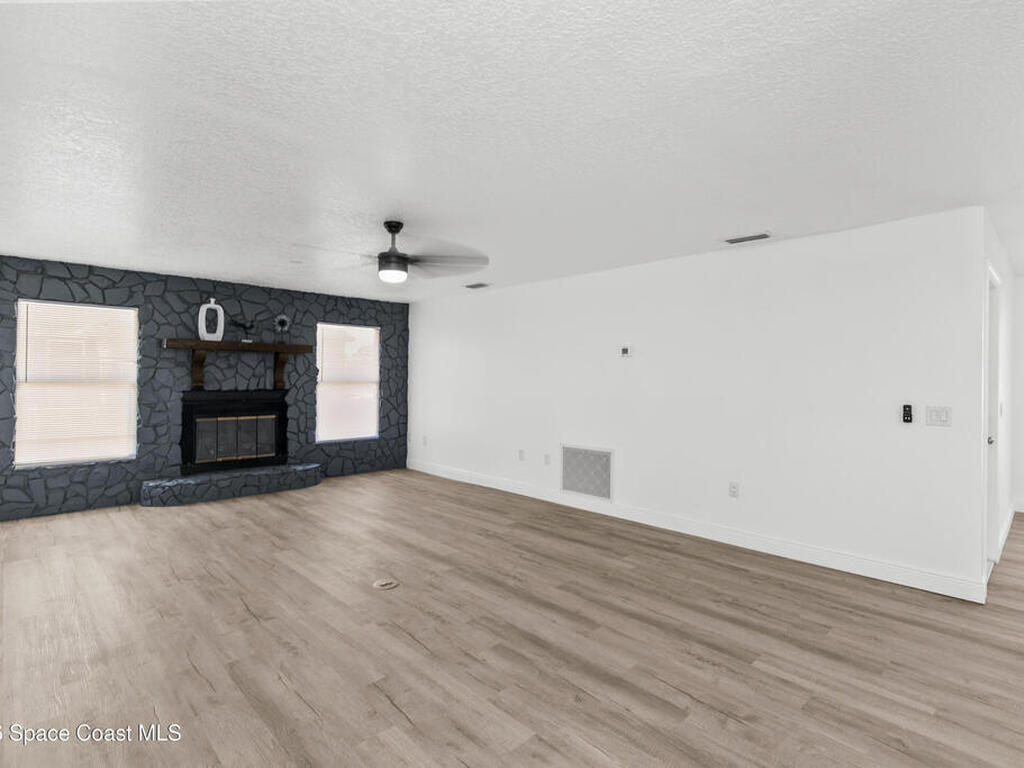 726 Cleaves Street, Palm Bay, FL 32909