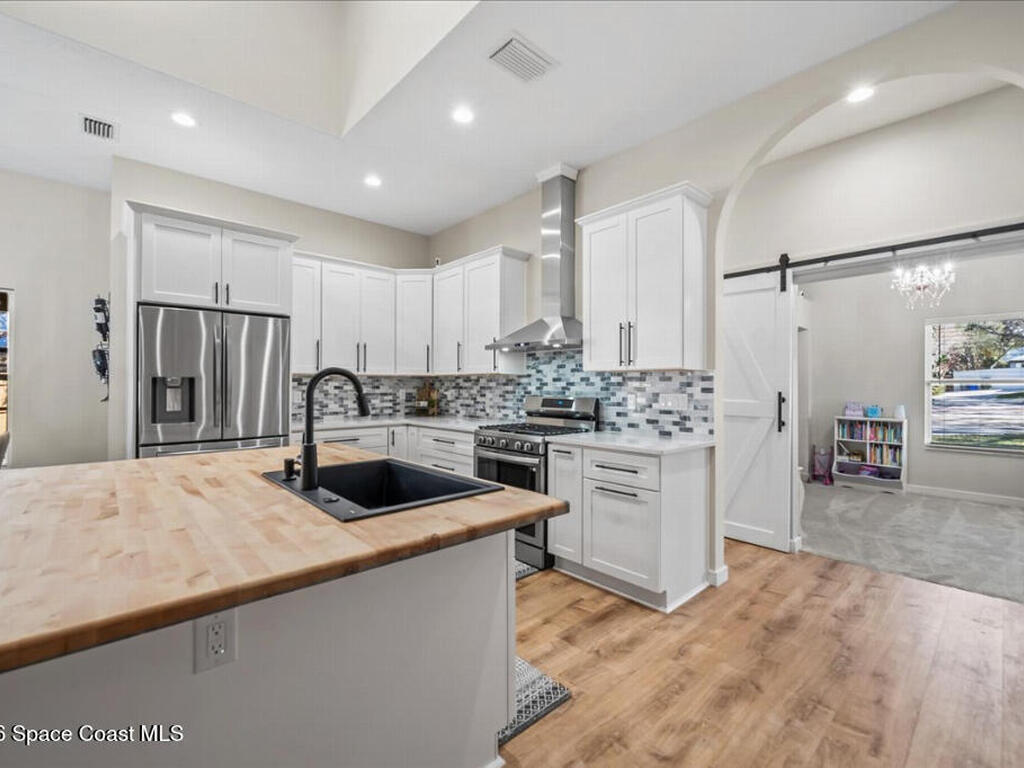 35 River Ridge Drive, Rockledge, FL 32955