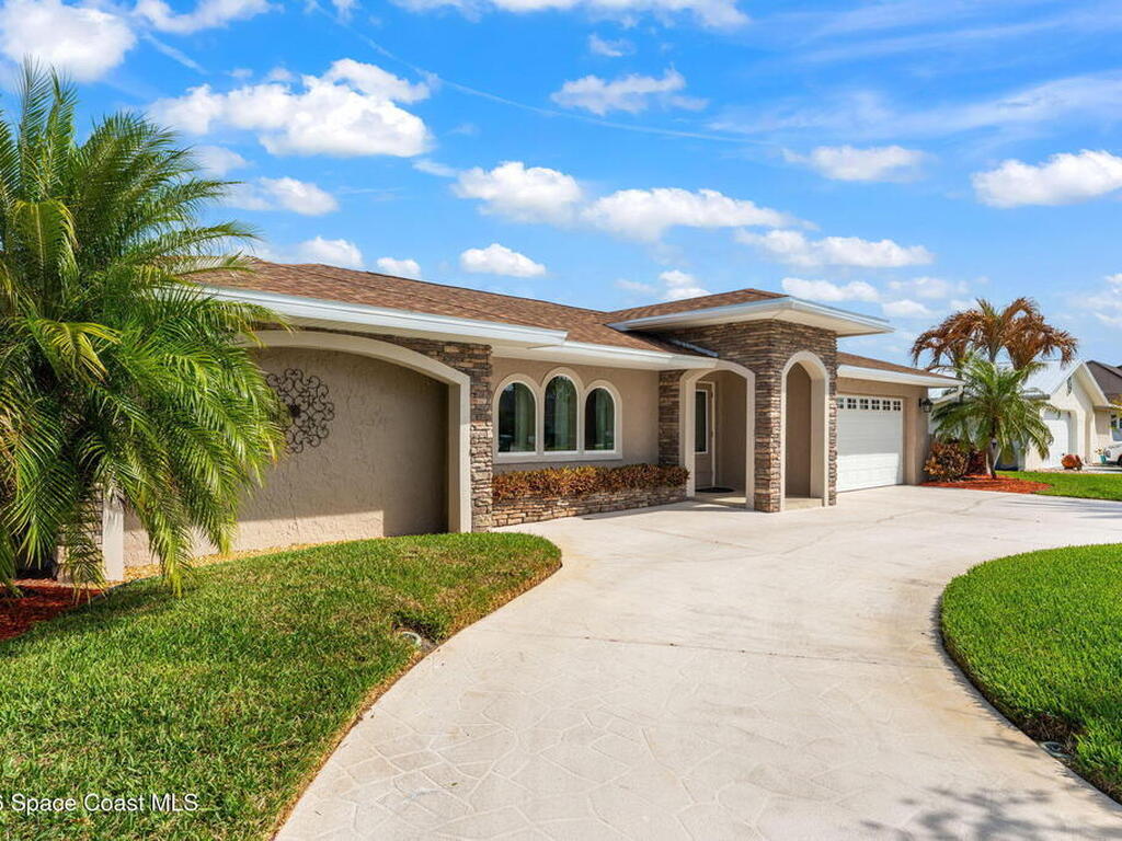 31 Fairway Drive, Cocoa Beach, FL 32931