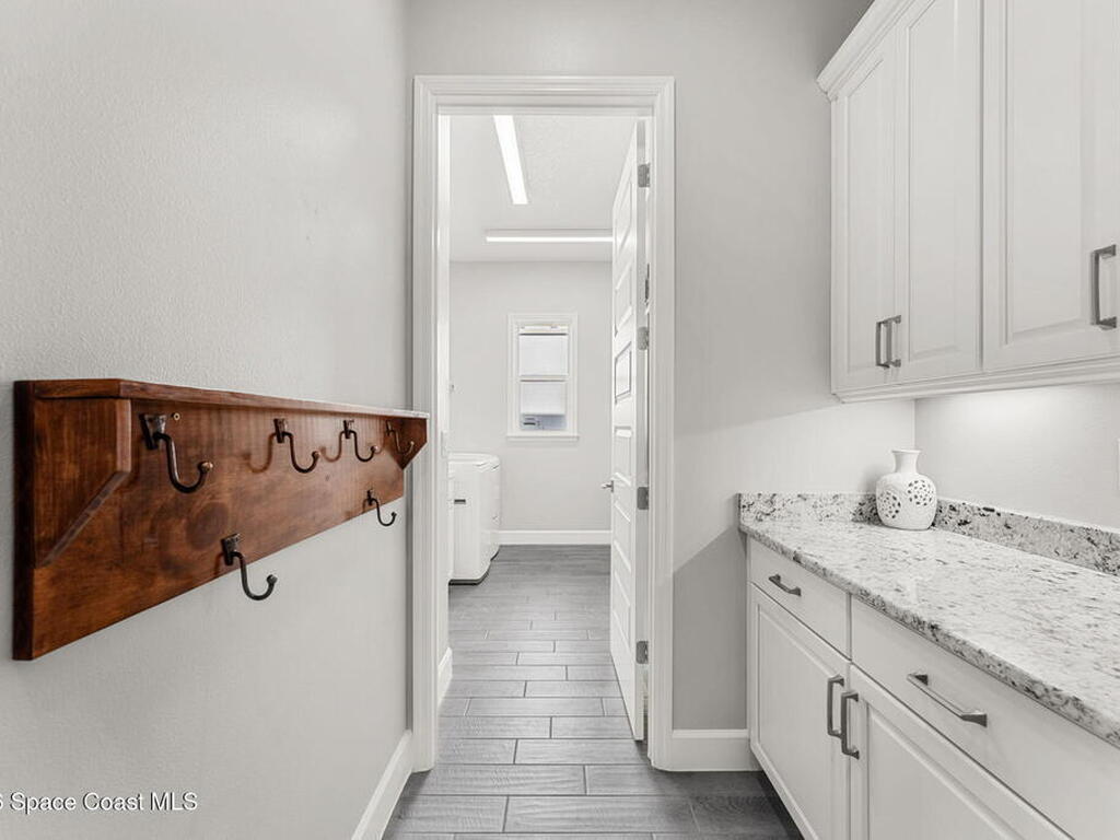 8206 Lyside Drive, Melbourne, FL 32940