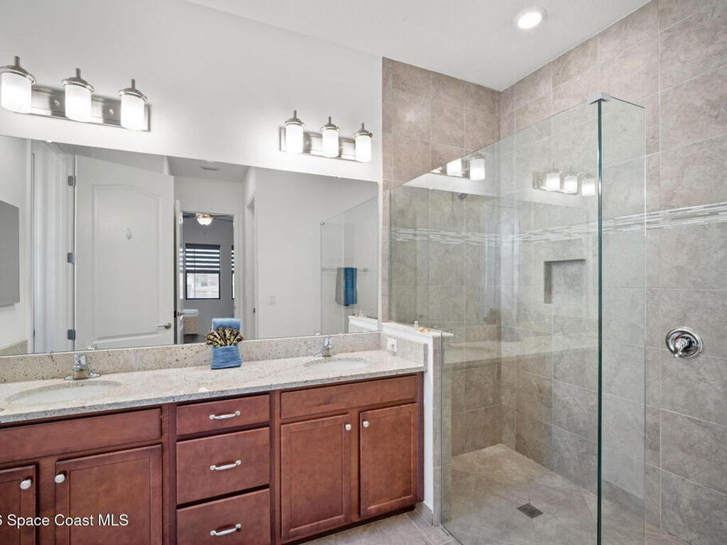 2461 Treasure Cay Lane, Melbourne, FL 32940