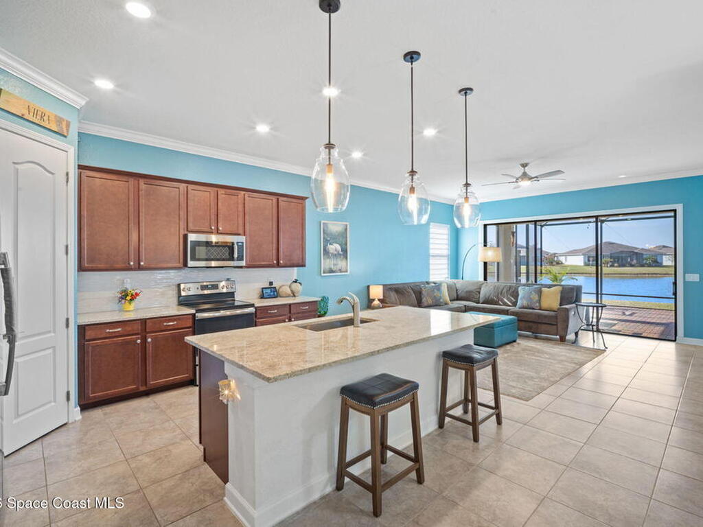 2461 Treasure Cay Lane, Melbourne, FL 32940