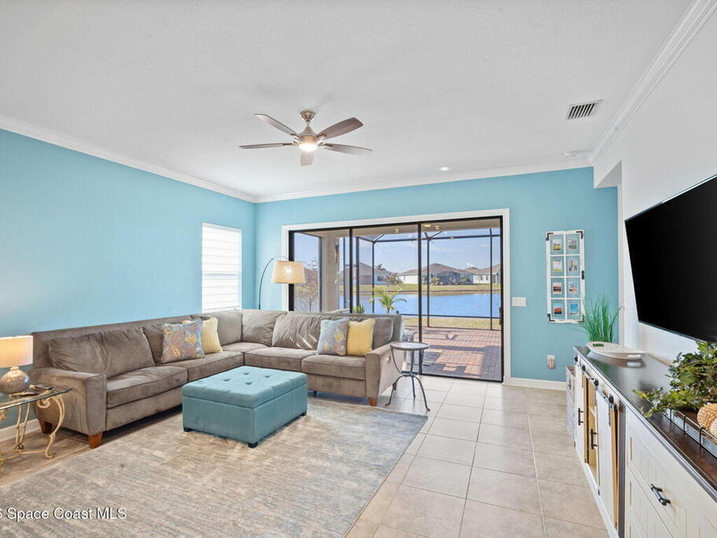 2461 Treasure Cay Lane, Melbourne, FL 32940