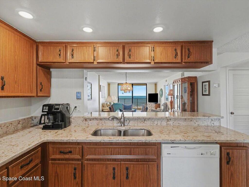 1860 N Atlantic Avenue, Cocoa Beach, FL 32931