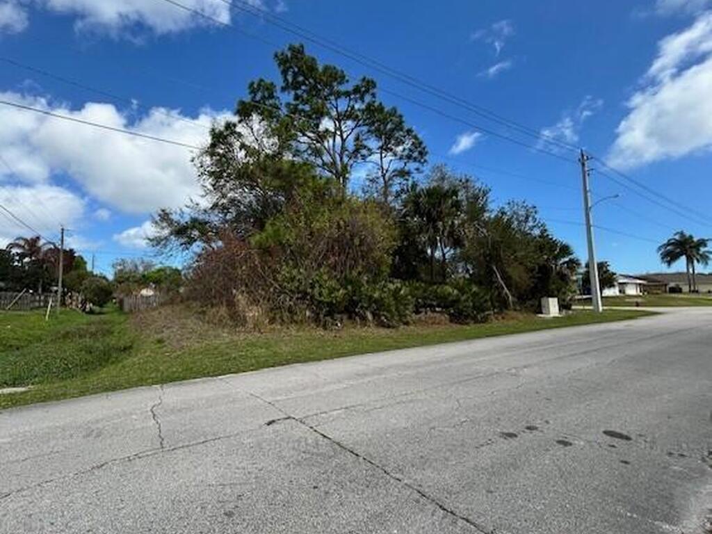 980 Evernia Street, Sebastian, FL 32958