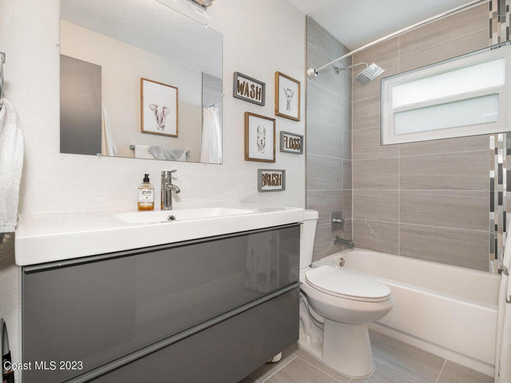 1345 Leslie Drive, Merritt Island, FL 32952