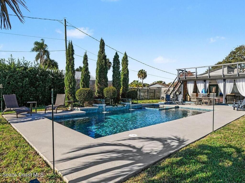 1345 Leslie Drive, Merritt Island, FL 32952