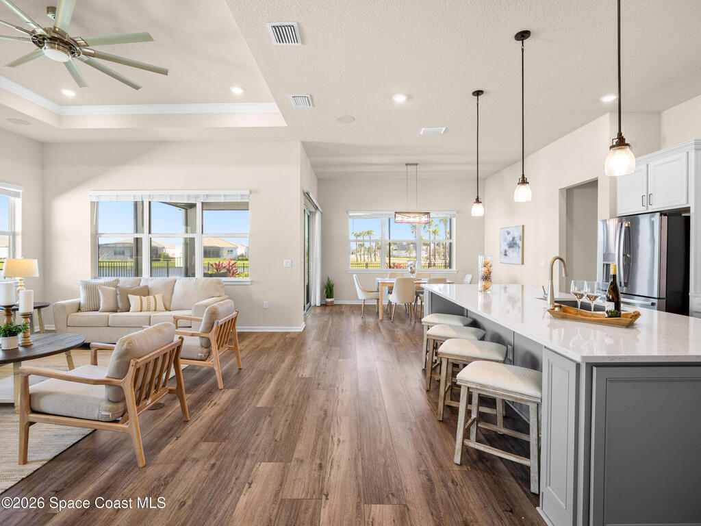 8969 Shoreline Avenue, Melbourne, FL 32940