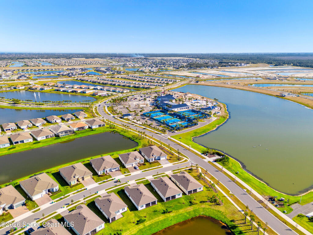 8969 Shoreline Avenue, Melbourne, FL 32940