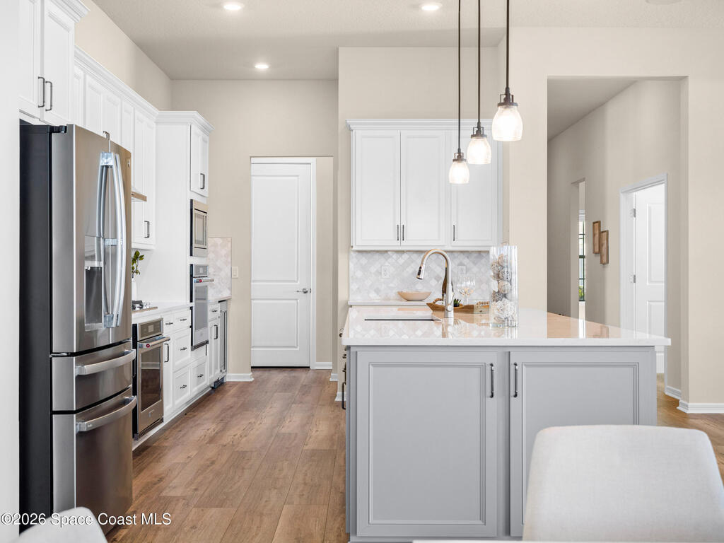 8969 Shoreline Avenue, Melbourne, FL 32940