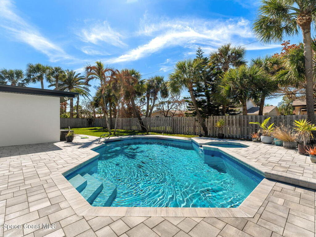 300 Oak Street, Melbourne Beach, FL 32951