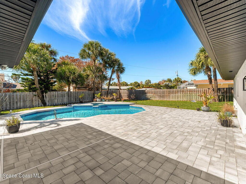 300 Oak Street, Melbourne Beach, FL 32951