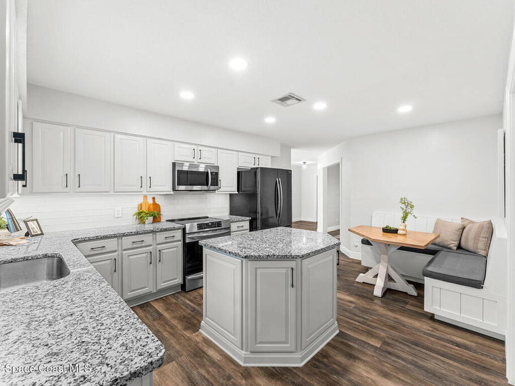 300 Oak Street, Melbourne Beach, FL 32951