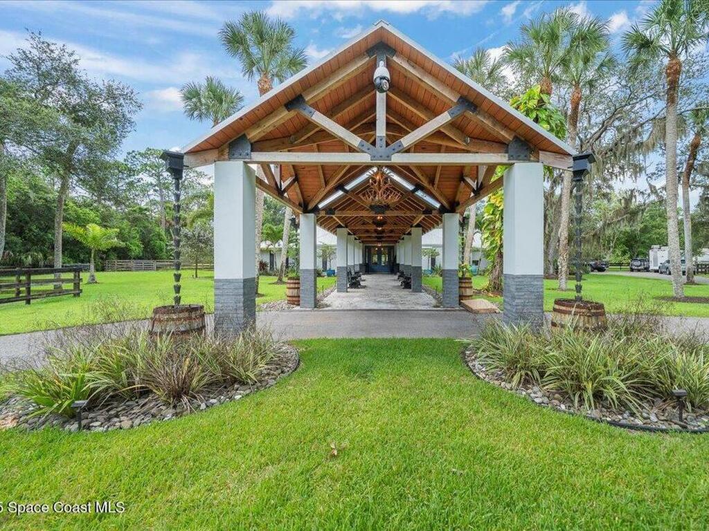 5685 Lake Washington Road, Melbourne, FL 32934