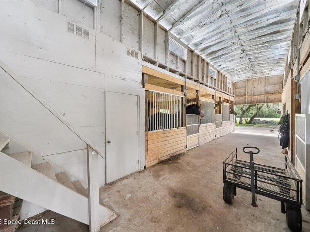 5685 Lake Washington Road, Melbourne, FL 32934