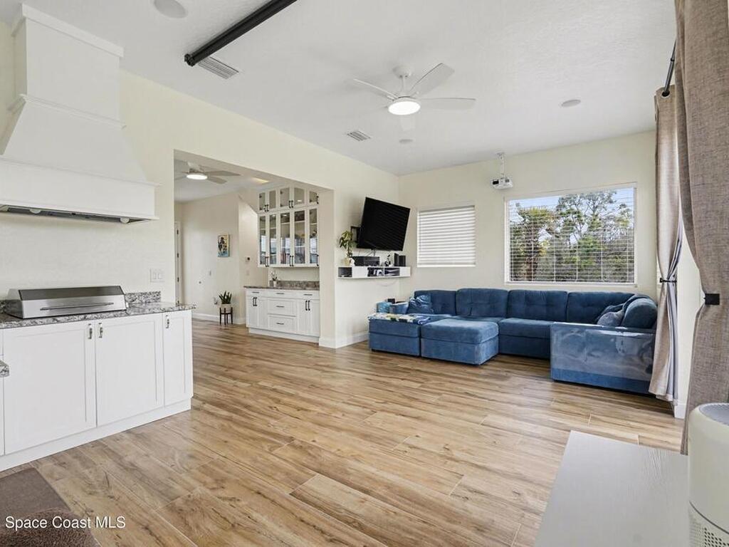 5570 Sanctuary Avenue, Grant, FL 32949