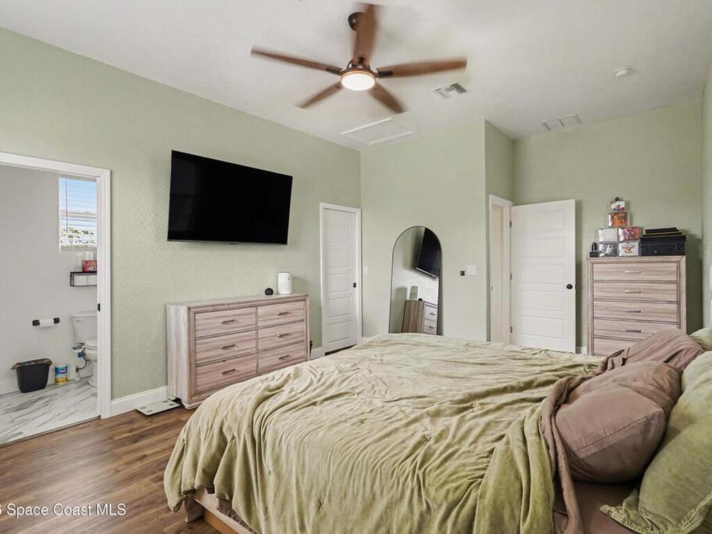 5570 Sanctuary Avenue, Grant, FL 32949