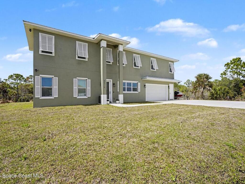 5570 Sanctuary Avenue, Grant, FL 32949