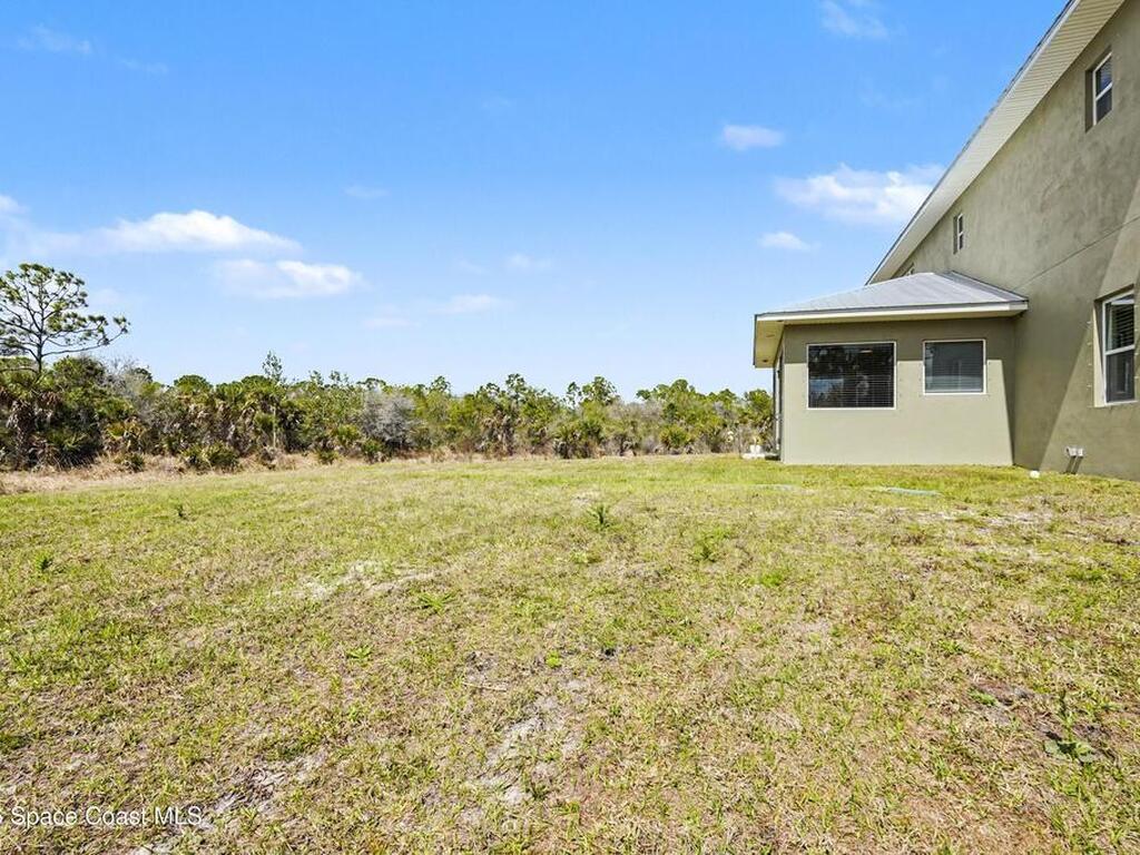 5570 Sanctuary Avenue, Grant, FL 32949