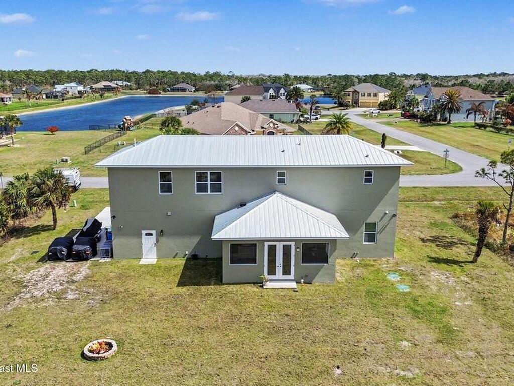 5570 Sanctuary Avenue, Grant, FL 32949