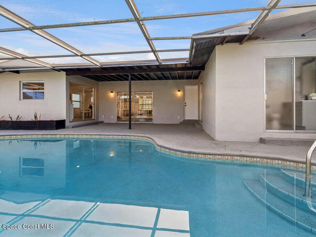 466 Gateway Drive, Merritt Island, FL 32952