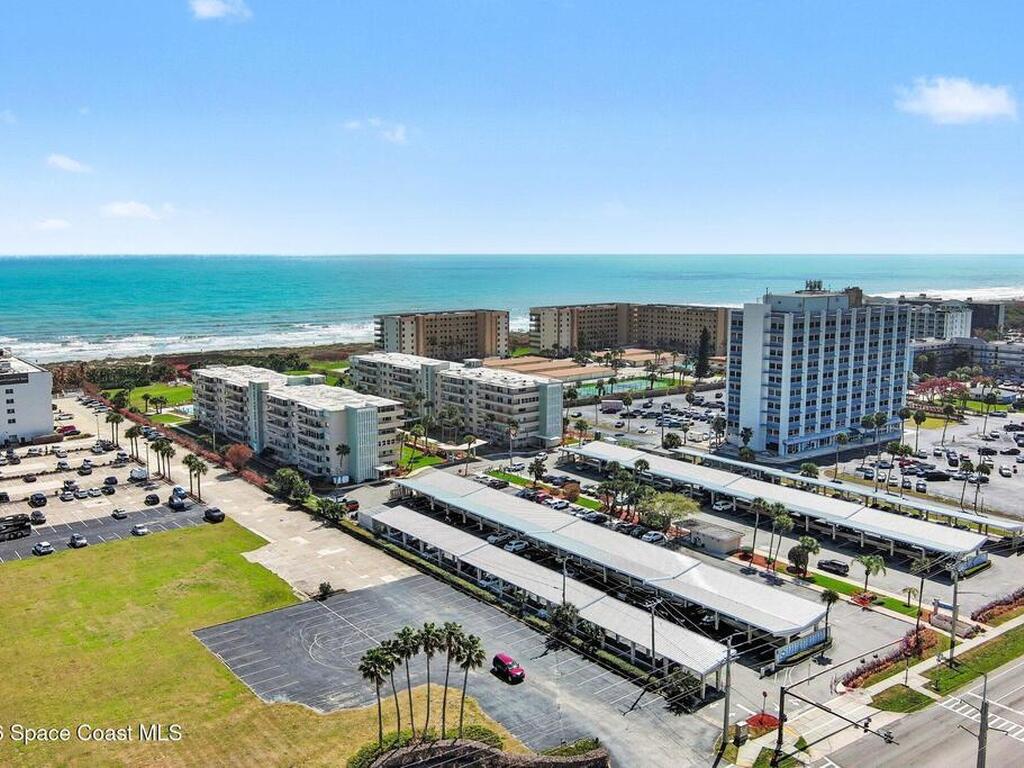 2020 N Atlantic Avenue, Cocoa Beach, FL 32931