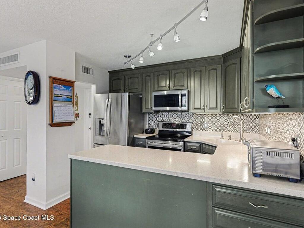 2020 N Atlantic Avenue, Cocoa Beach, FL 32931