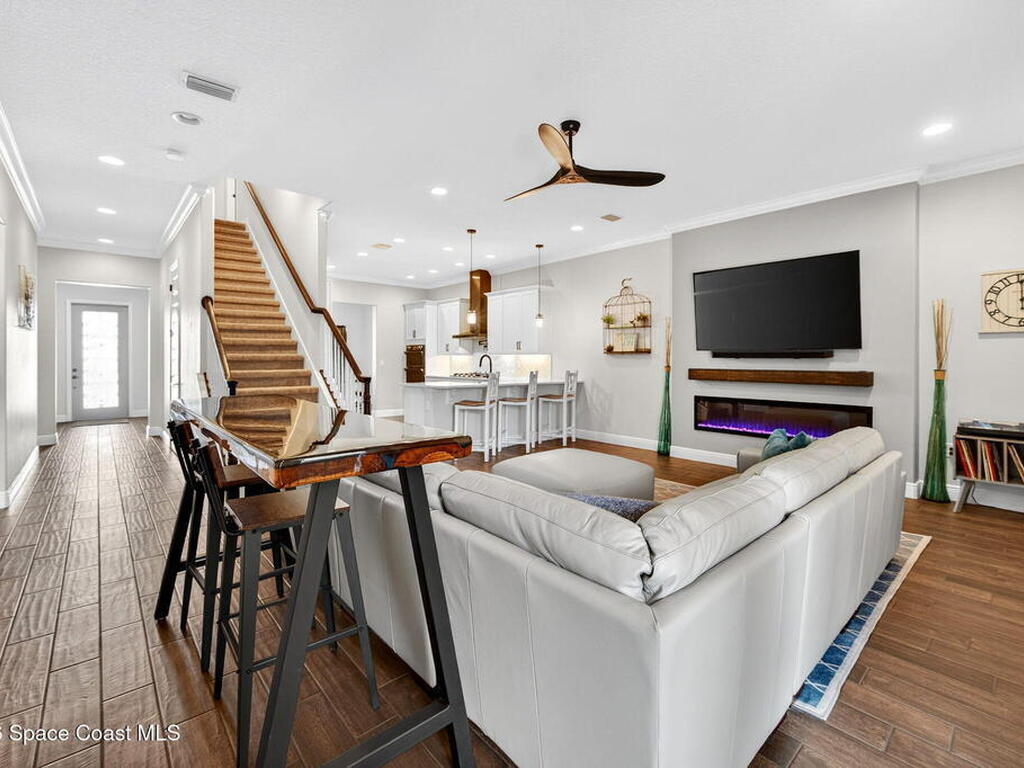 2483 Kola Way, Melbourne, FL 32940