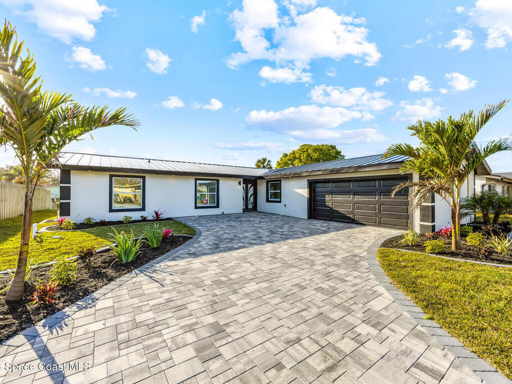 43 Westview Lane, Cocoa Beach, FL 32931